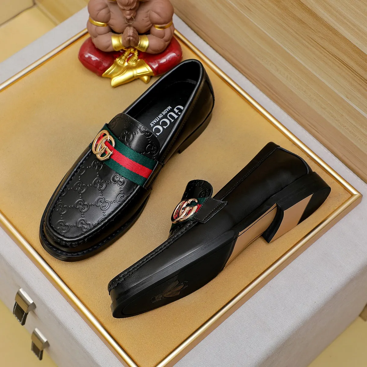 Men's men's shoes💰460💰💰Gucci official website men's business formal leather shoes updated💥Hong Kong counters synchronize new styles💥completely one-to-one replica shipment👍zero gap in counter quality 0⃣️made of imported cowhide on the outside+water-dyed🐂leather lining, color optional! Matching code 38-45